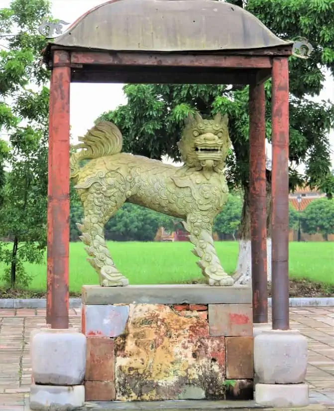 Hue-Citadel-Lion