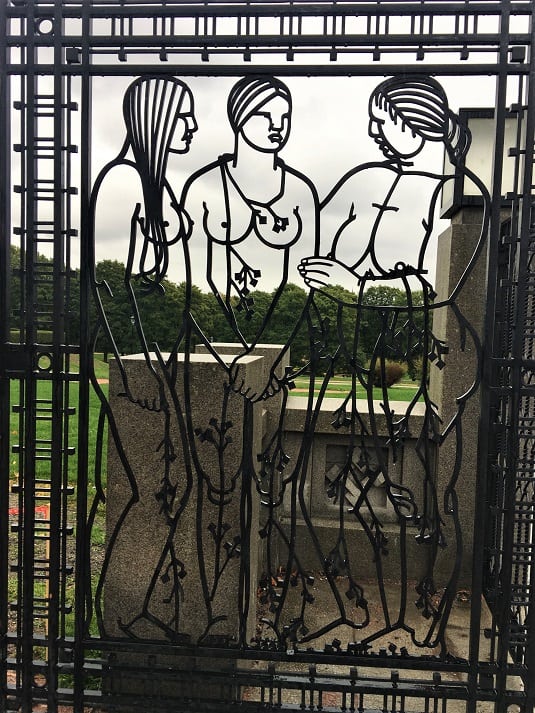 Vigeland Gate with 3 Women
