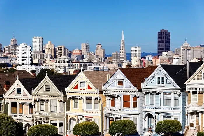 The Painted Ladies - Famous Row Houses on Alamo Square