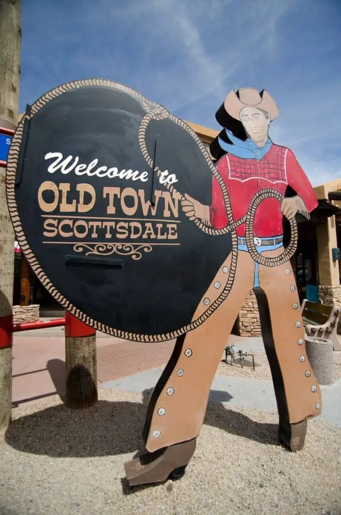 Things to do in Phoenix - Window Shopping in Old Town Scottsdale