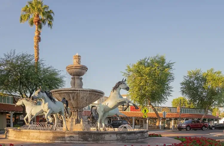 Things to do in Arizona - Shopping in Old Town Scottsdale