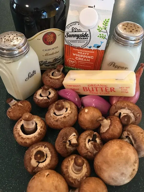 Ingredients for Mushrooms in Cream Sauce