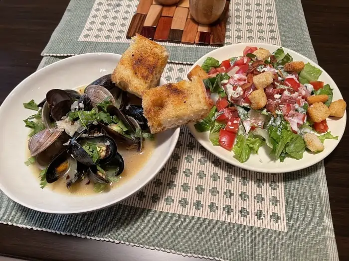 Steamed Mussels and Clams Dinner