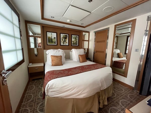 Stateroom On Cruise Ship