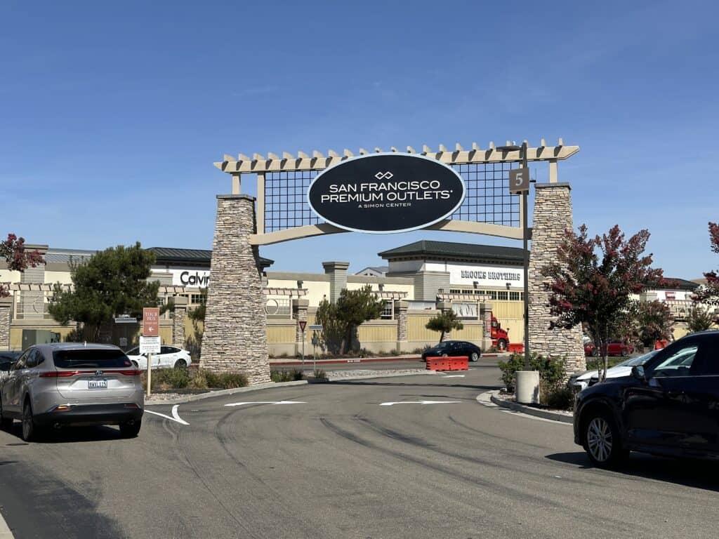 The Entrance to the San Francisco Premium Outlets in Livermore