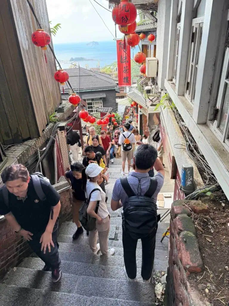 6 Day Taipei & Northern Taiwan Itinerary: Sun Moon Lake, Shifen & Taipei 101 34 One of the many stairways leading between upper and lower streets in Juifen