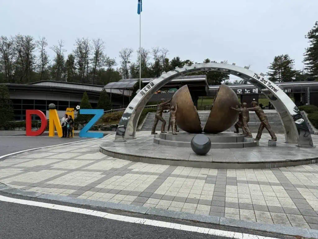 6 Days in Seoul: Royal Palaces, Korean BBQ, Hanbok, and the Unforgettable DMZ 45 DMZ 3rd Tunnel