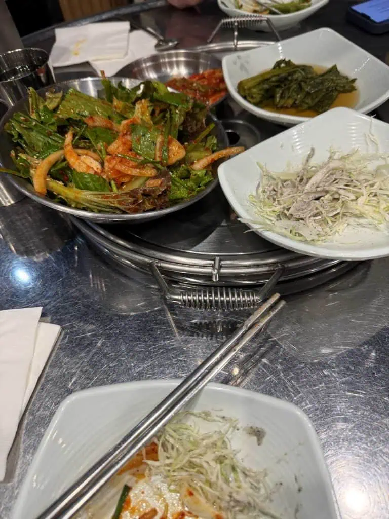 6 Days in Seoul: Royal Palaces, Korean BBQ, Hanbok, and the Unforgettable DMZ 22 Dinner after SS1