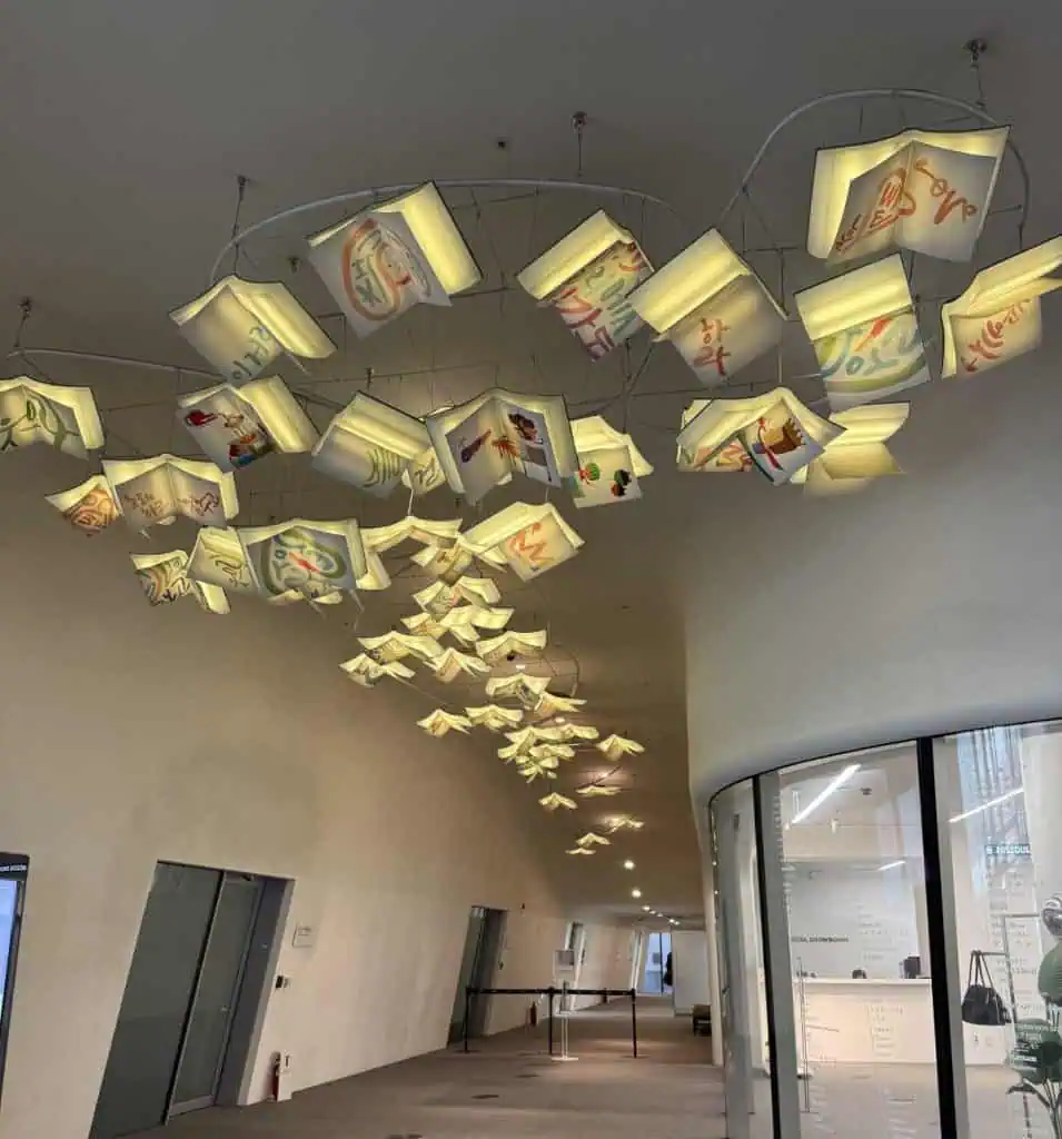 6 Days in Seoul: Royal Palaces, Korean BBQ, Hanbok, and the Unforgettable DMZ 47 Dongdaemun Design Plaza 2