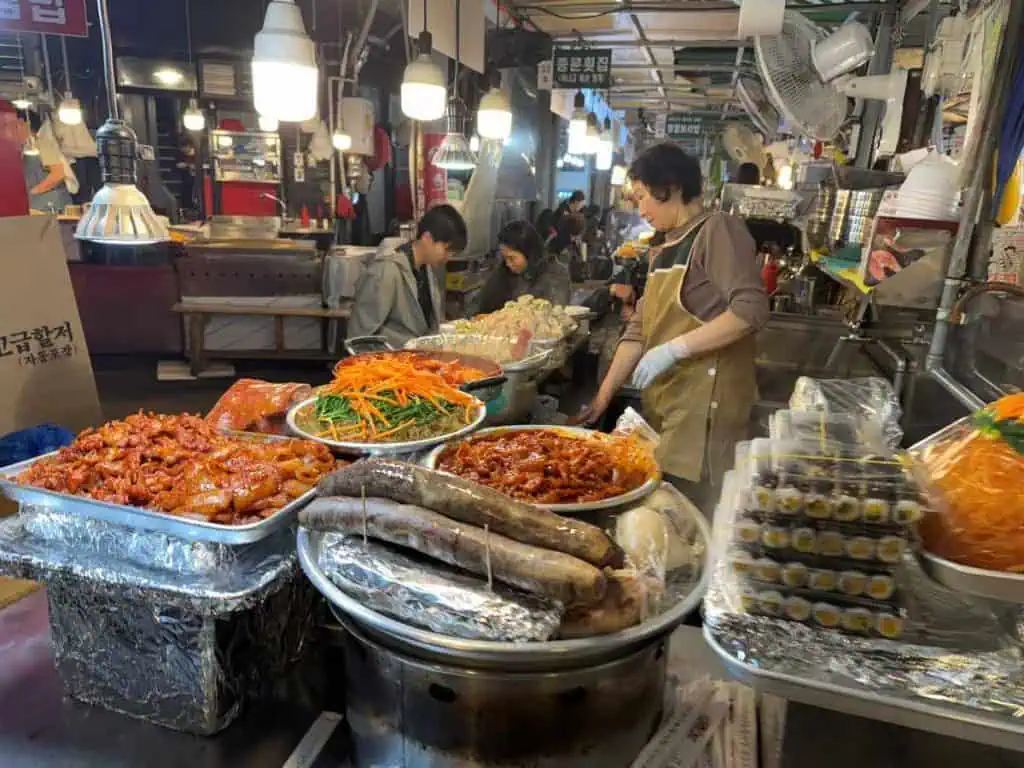 6 Days in Seoul: Royal Palaces, Korean BBQ, Hanbok, and the Unforgettable DMZ 7 Gwangjang Market 3
