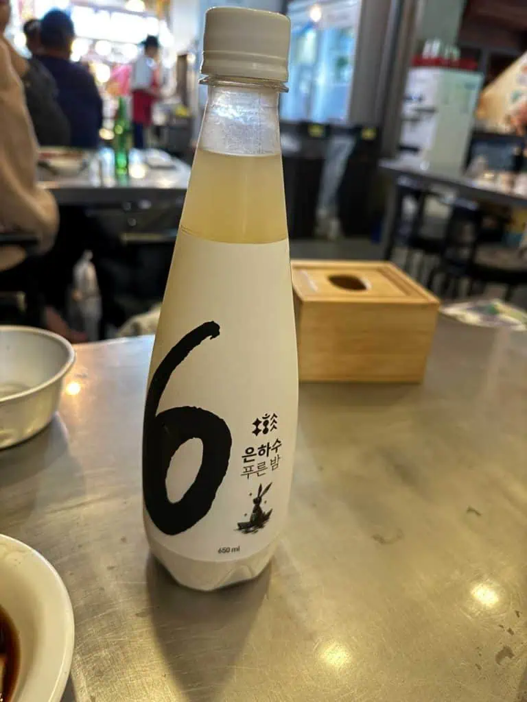 6 Days in Seoul: Royal Palaces, Korean BBQ, Hanbok, and the Unforgettable DMZ 10 Market Lunch Soju