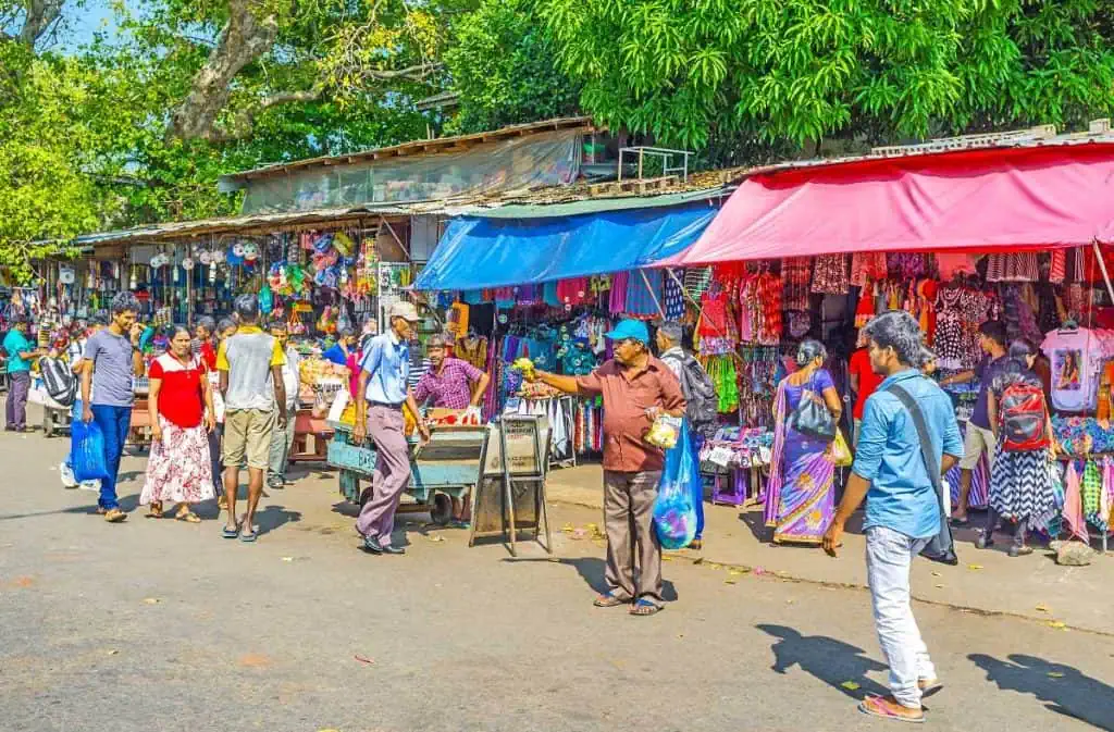 1 Day in Port: Colombo, Sri Lanka – Fishing Villages, sacred Buddhist Temples, Life In And Beyond the Capital 30 Pettah Market 1